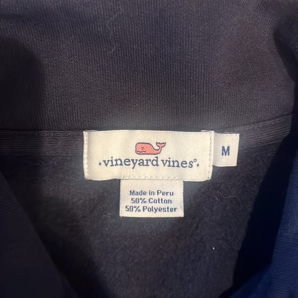 Vineyard Vines 1/4 zip sweatshirt - Picture 4 of 8